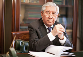 Қалың қазақтың қадірлісі