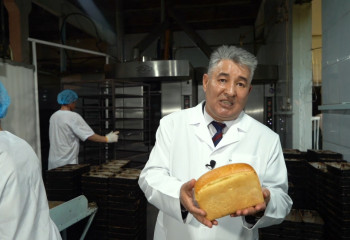 65 ұлттың басын біріктіріп отырған кәсіпкер