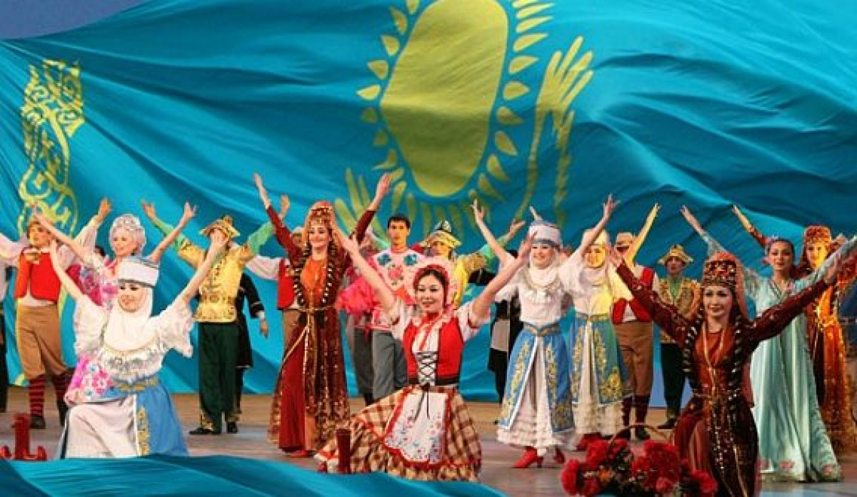 В Казахстане усилят работу по формированию патриотизма среди этнокультурных объединений