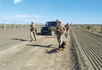 Балалығы шекара күзетінде өткен