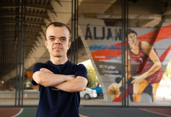 Время жить: Слава, который никогда не унывает