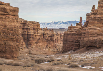 Шарын шатқалы бұрын шайтандар қаласы деп аталған 