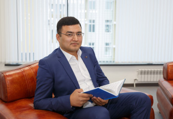 «Қазақ тілін бала күнімнен білемін»