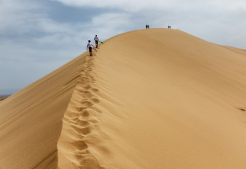 Сайрауық барқан құмы неге ән айтады?