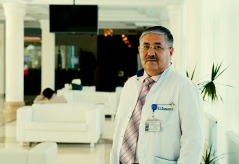 Врач-онколог Насрулла Шаназаров