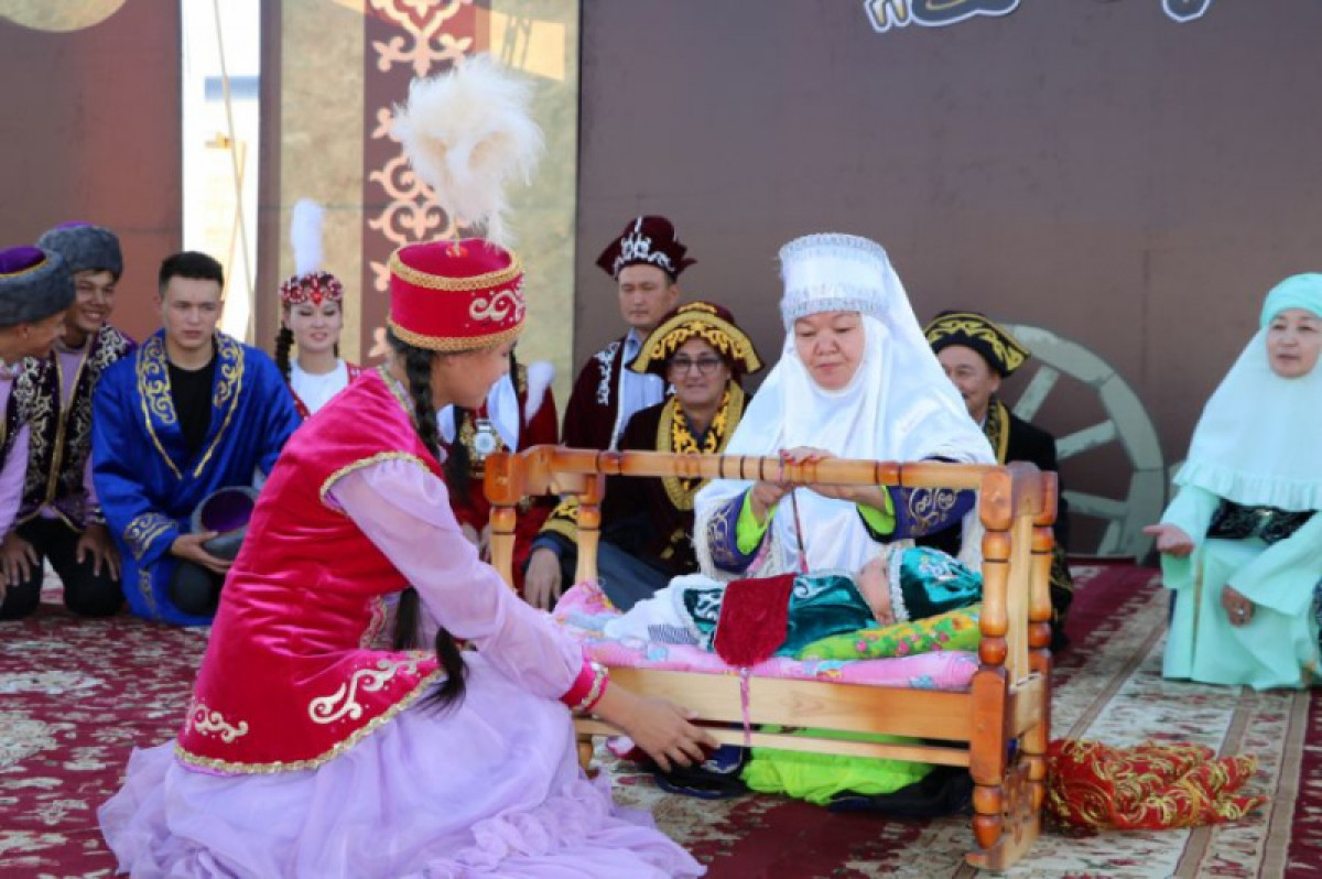 National traditions of foreign Kazakhs 