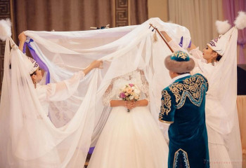 Традиции и обычаи казахского народа претерпевают изменения