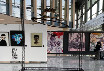 Многоплановость наших миров: В Нур-Султане проходит выставка современных авторов