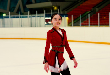 НУРИЯ СУЛЕЙМЕН мастер спорта по фигурному катанию