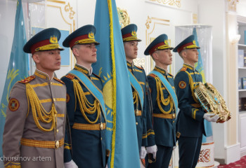 Тәуeлciз eлдiң бacты нышaны – Pәмiздep