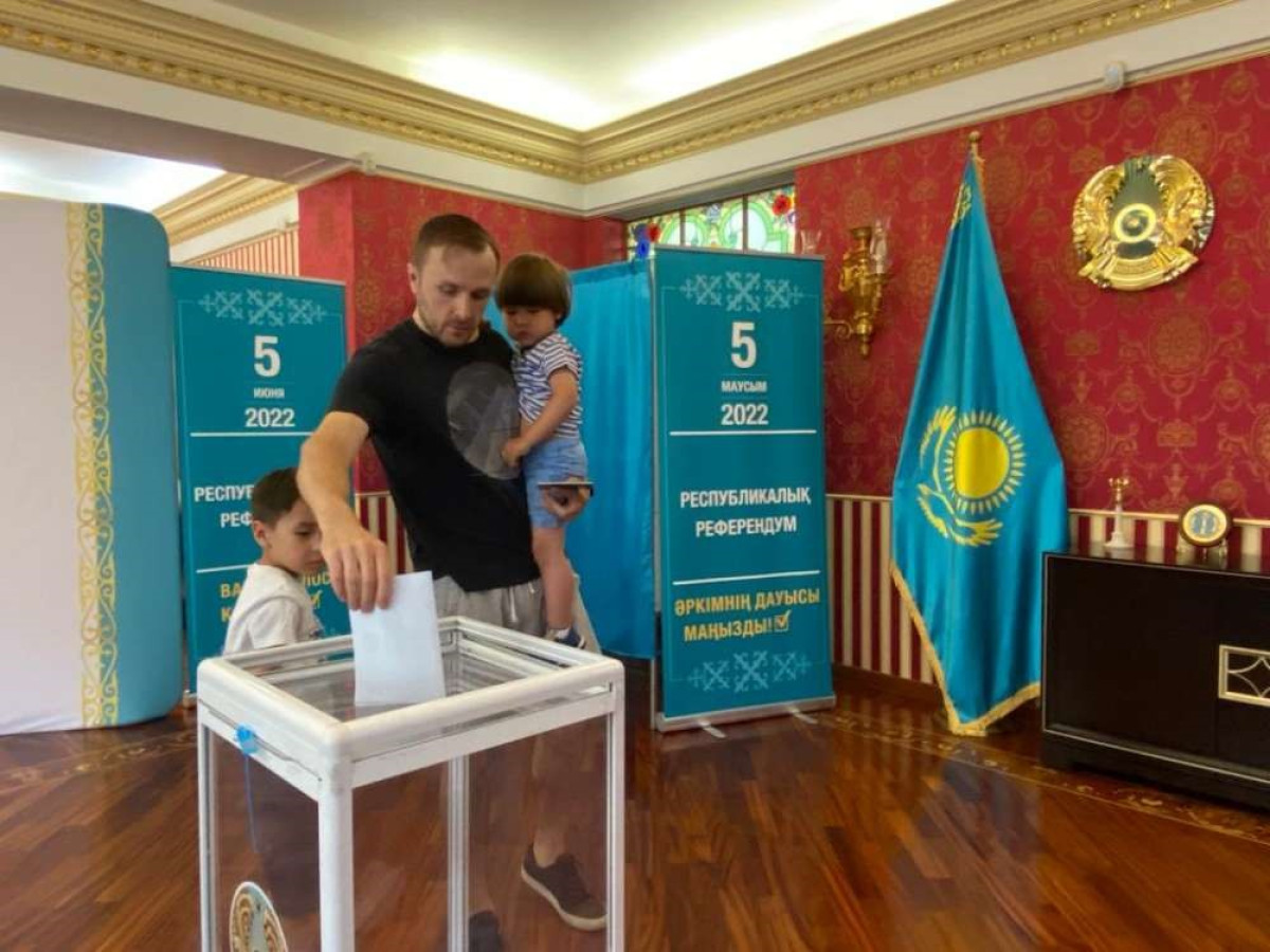Предварительная явка на референдуме в Казахстане составила 68,44 процента