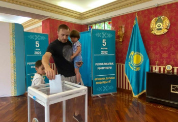 Предварительная явка на референдуме в Казахстане составила 68,44 процента