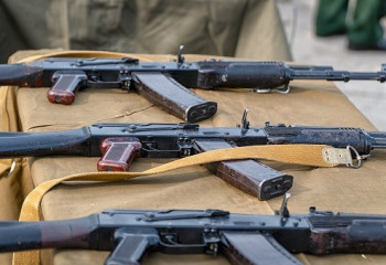 Часть похищенного оружия во время январских событий остается у преступников