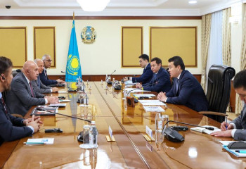 Әлихан Смайылов Yildirim Holding басшысымен жаңа жобаларды талқылады