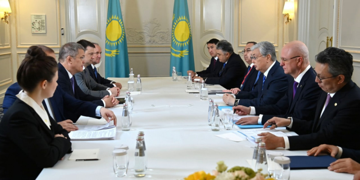 Токаев провел встречу с главой Башкортостана