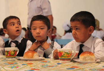 Проблем в школах достаточно, но их скрывают - Асхат Аймагамбетов