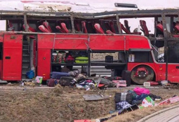 Жамбыл облысында автобус аударылып, екі адам қаза тапты