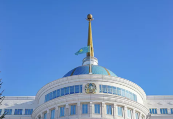 Глава государства  встретился с руководителем Федерации греко-римской борьбы