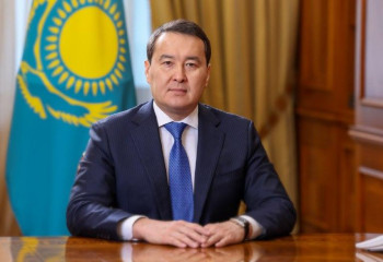 Премьер Алихан Смаилов поздравил с 30-летием казахстанской полиции