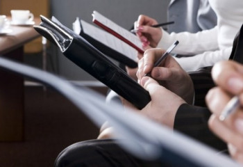 Елімізде 82 мың мемлекеттік қызметші еңбек етеді