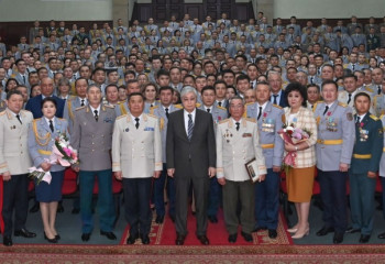 Президент Қазақстан полициясының 30 жылдығына арналған салтанатты жиынға қатысты