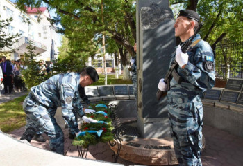 Қарағандылық полицейлер Қазақстан полициясының 30 жылдық мерейтойын атап өтті