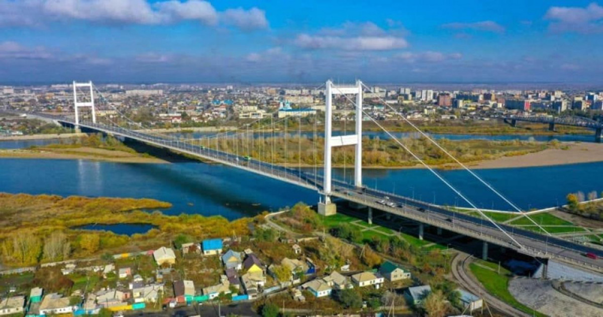 Подвесной мост в Семее детально обследуют японские специалисты