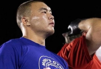 Дисквалифицирован непобежденный нокаутер из Казахстана с рекордом 12-0 