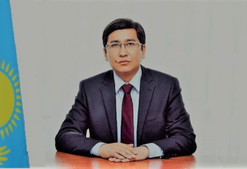 Асхат Аймағамбетов ҚР Оқу-ағарту министрі болып тағайындалды
