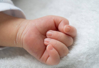 Интернет-сайттардың бірінде жаңа туған нәрестелер сатылған