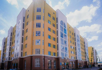 Алтай Көлгінов тығыз салынған биік үйлердің құрылысы туралы пікір айтты