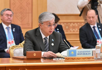 Транскаспий халықаралық көлік бағыты бойынша 5 айда жүк тасымалы 2,5 есе артты - Тоқаев