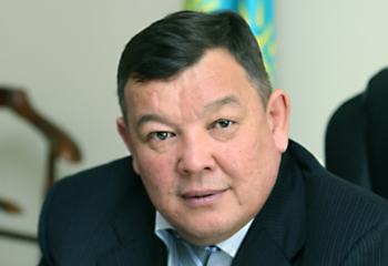 Мәнізоров алаяқтық жасады деген күдікке ілінді