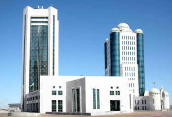 ҚР Парламенті палаталарының бірлескен отырысы өтіп жатыр