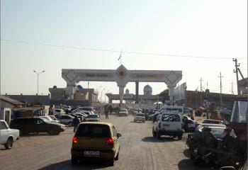 На казахстанско-узбекской границе приостановлена работа пунктов пропуска 