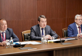 Kazakh Prime Minister holds meetings with heads of large Russian companies