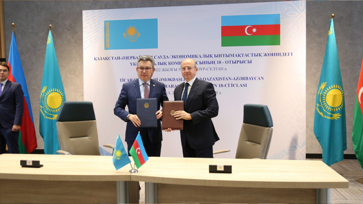 Изменение торговых маршрутов обсудил Султанов с министром энергетики Азербайджана 