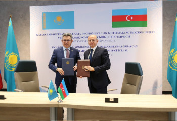 Изменение торговых маршрутов обсудил Султанов с министром энергетики Азербайджана 