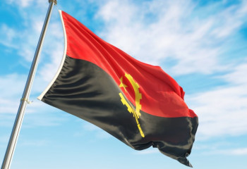 В Анголе объявлен пятидневный траур в связи со смертью экс-президента