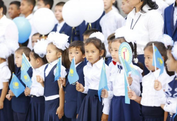 Биыл бірінші сынып оқушылары бір тілде ғана білім алады - министр