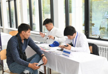 О мерах господдержки рассказали предпринимателям столицы