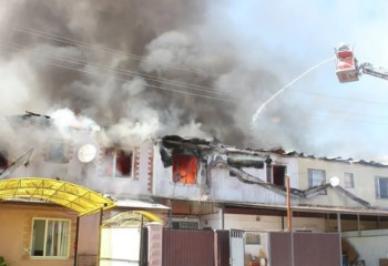 Жилой комплекс сгорел в Атырау