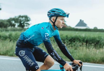 Astana cyclist enters TOP-20 at 9th stage of Tour de France