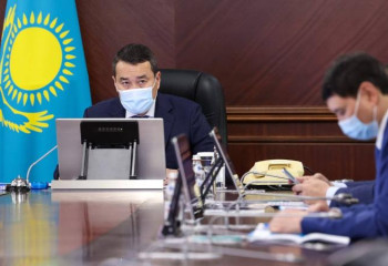 Смайылов қазақстандықтарды толғандыратын мәселелерді уақытылы шешуді тапсырды