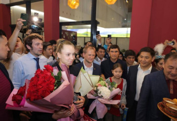 Елена Рыбакина елге оралды