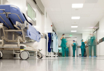 Алматыда төрт бала уланып қалды