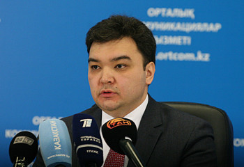 Бывший аким Кентау осужден на 10 лет за получение взятки