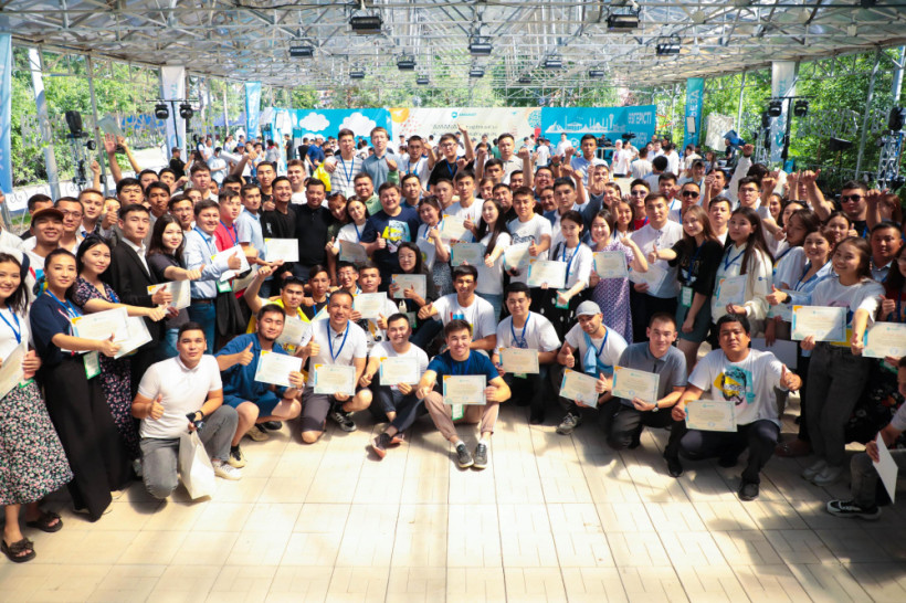  партия "AMANAT" 