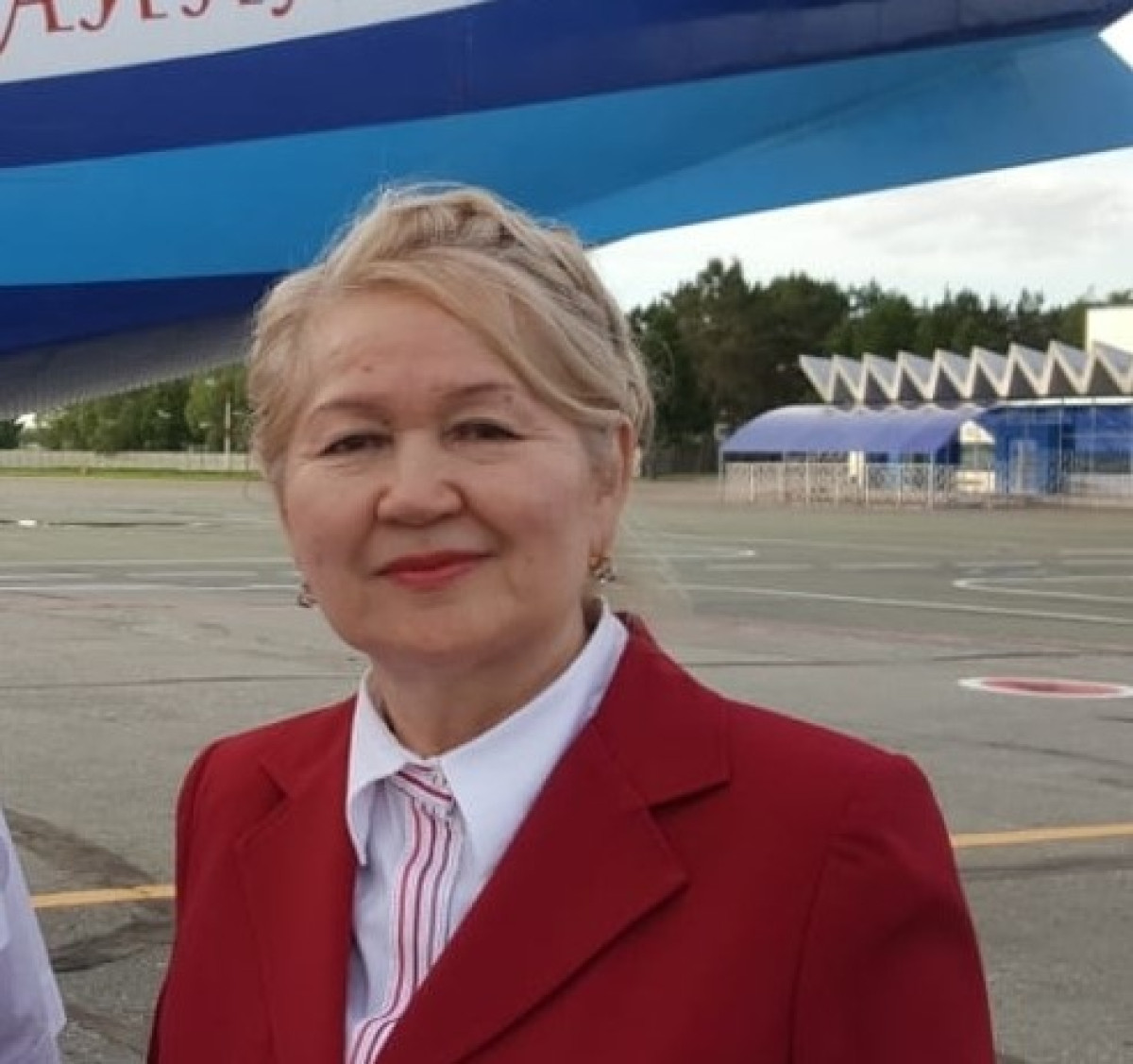 В Костанае работает стюардесса с самым большим стажем в Казахстане
