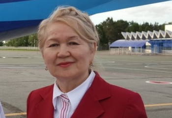 В Костанае работает стюардесса с самым большим стажем в Казахстане